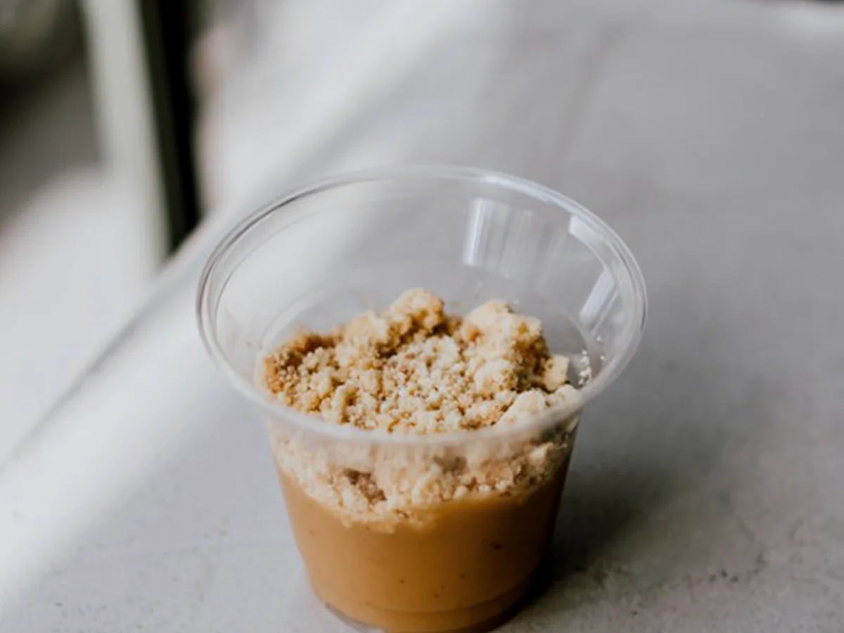 Small product portion in a clear pot
